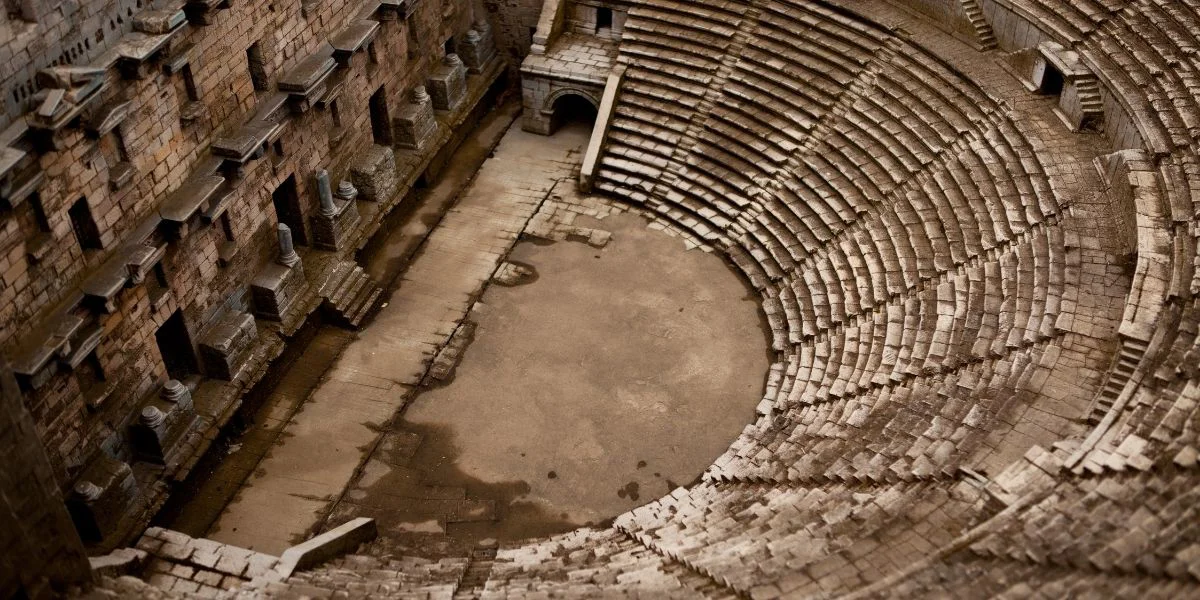 Aspendos Antik Tiyatro ve 2000 yıllık Tiyatro Caddesi